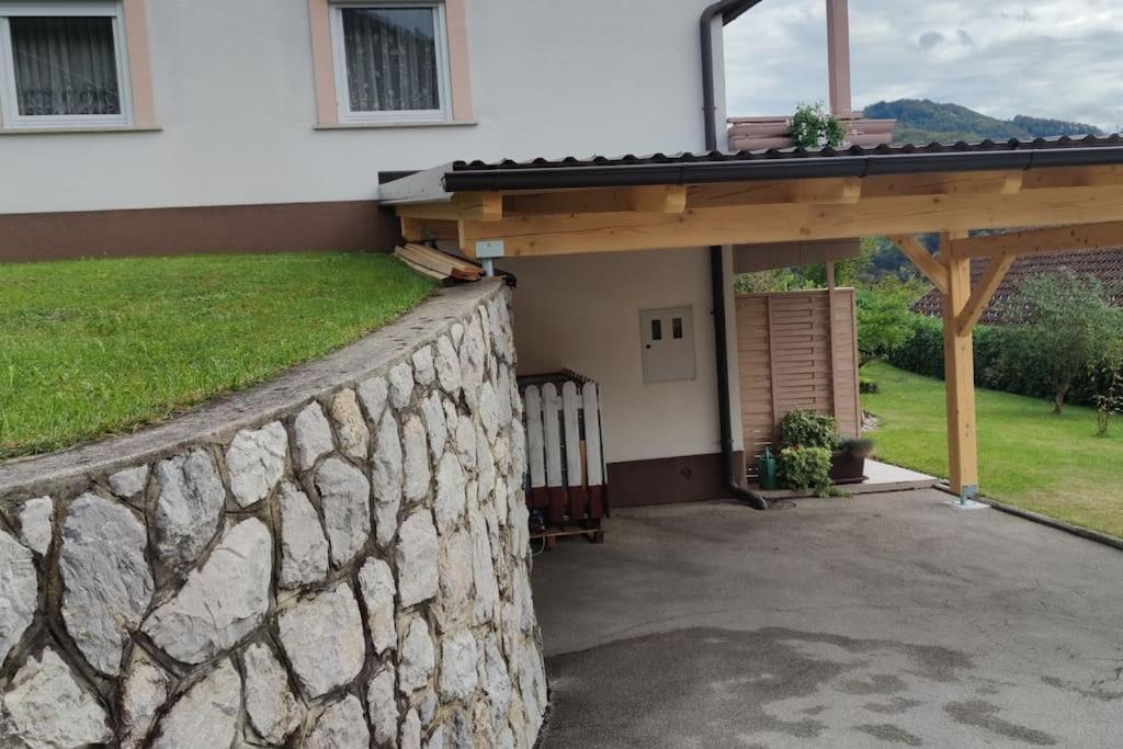 Veronika'S House Je Prijeten, Miren Apartma V Naravi, Blizu Mesta Celje Esterno foto